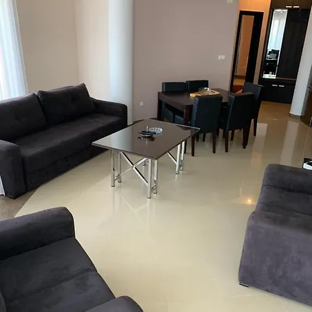 Apartment La Perla *